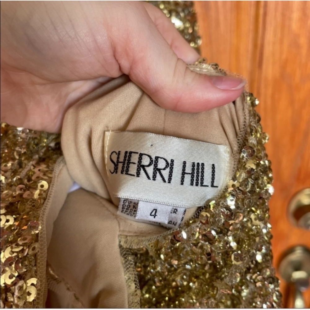 Sherri Hill Gold Sequins Halter Cut Out Cocktail Dress Size 4 - Picture 4 of 9